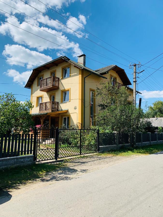 Hotel Ніч Над Карпатами Slavske Esterno foto