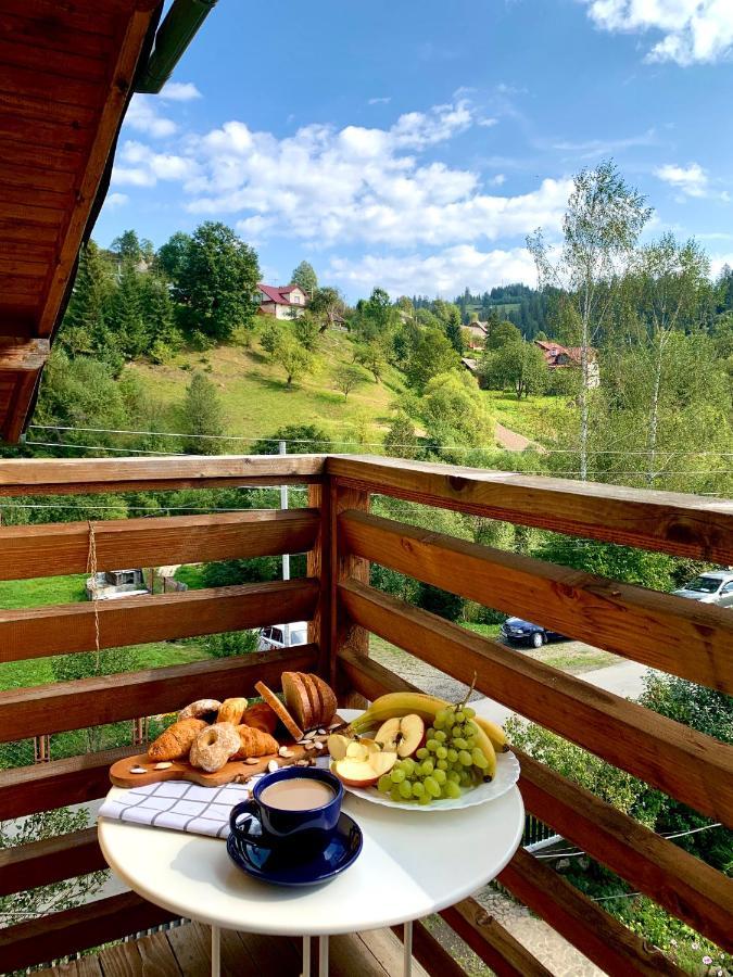 Hotel Ніч Над Карпатами Slavske Esterno foto