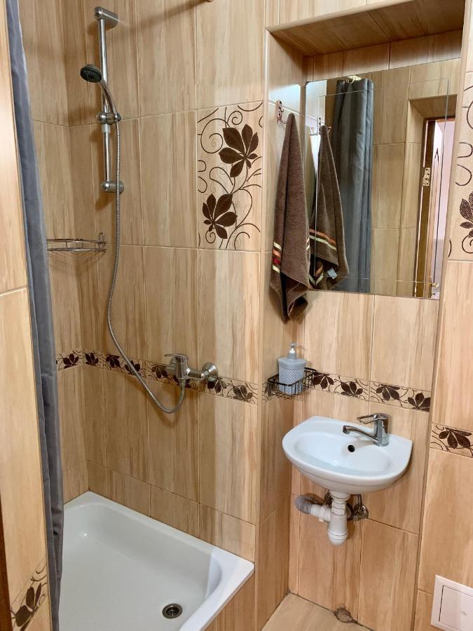 Hotel Ніч Над Карпатами Slavske Esterno foto